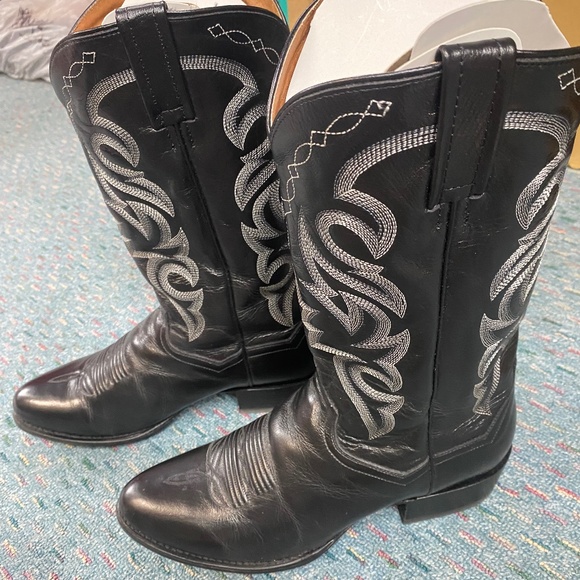 DAN POST SIZE 10.5 BLACK LEATHER COWBOY BOOTS - Picture 2 of 5